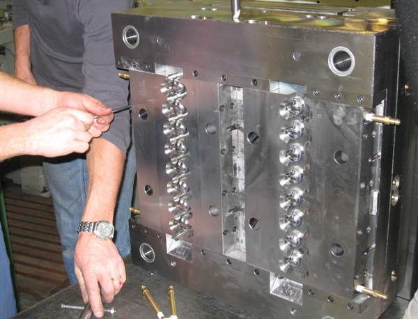 herstellung von spritzgussformen